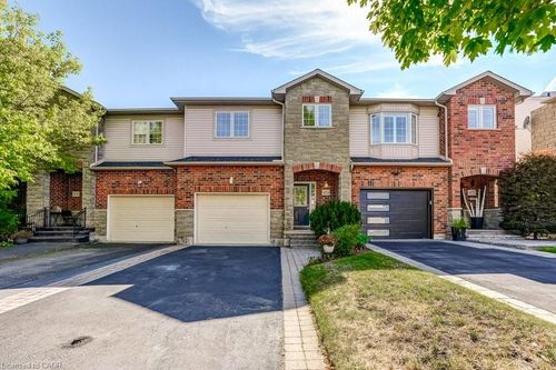 4134 Medland Dr, Burlington, ON, L7M4Z8 | Card Image