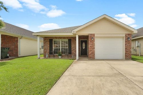 164 Jolie Oaks Blvd, Thibodaux, LA, 70301-7456 | Card Image