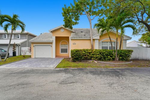 11242 Sw 64th Ln, Miami, FL, 33173-2091 | Card Image