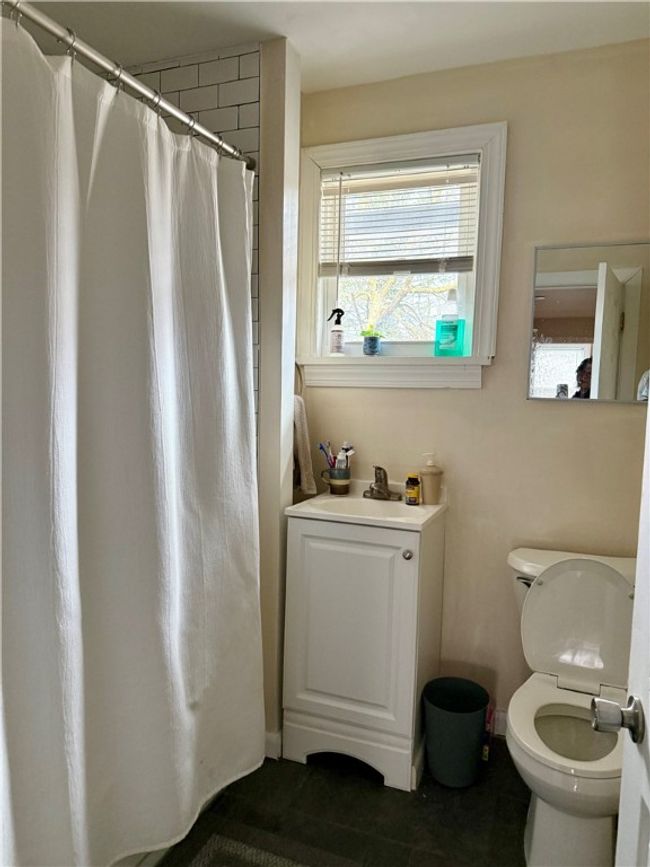 Bathroom South Front | Image 12