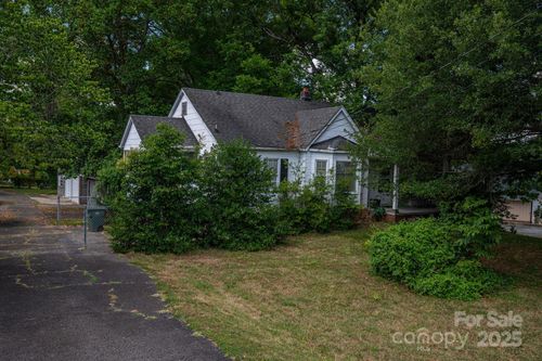 1109 Union Rd, Gastonia, NC, 28054-5561 | Card Image