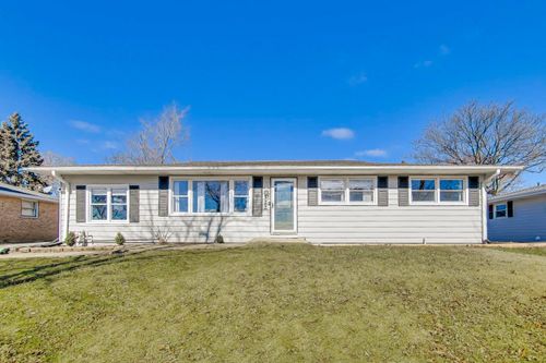 122 59th St, Willowbrook, IL, 60527-1718 | Card Image