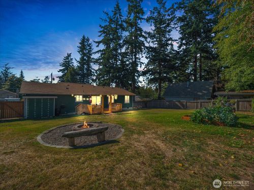 1233 Rickover Dr, Coupeville, WA, 98239-4100 | Card Image