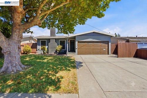 6684 Graham Ave, Newark, CA, 94560-3715 | Card Image