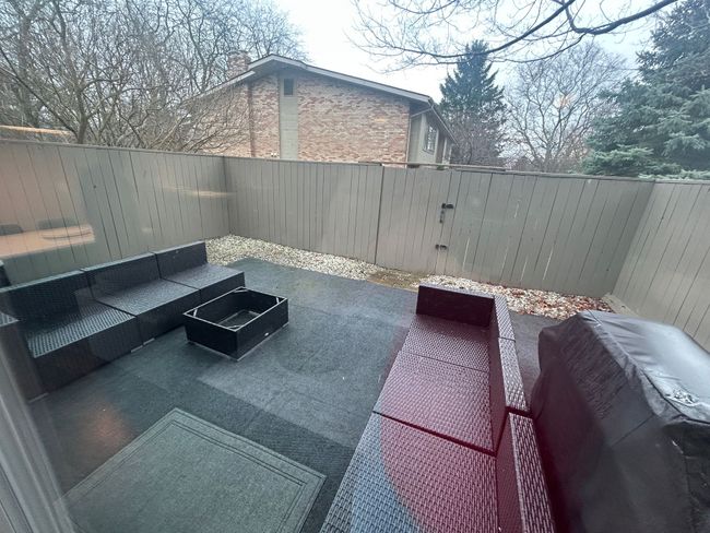 386 Concord Pl, Condo with 1 bedrooms, 2 bathrooms and null parking in Bloomfield Hills MI | Image 23