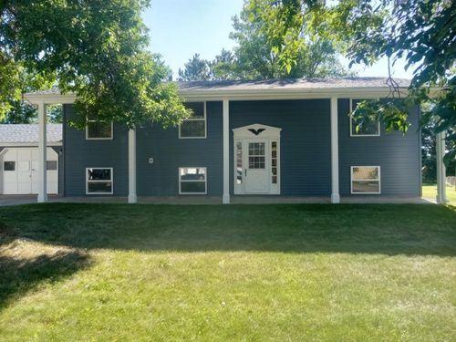 315 Broadway Ave, Detroit Lakes, MN, 56501-2106 | Card Image