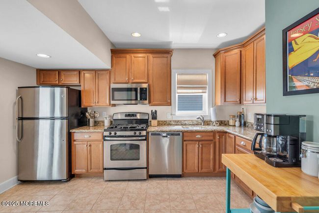 39 Ideal Ave, House other with 3 bedrooms, 2 bathrooms and null parking in North Middletown NJ | Image 16