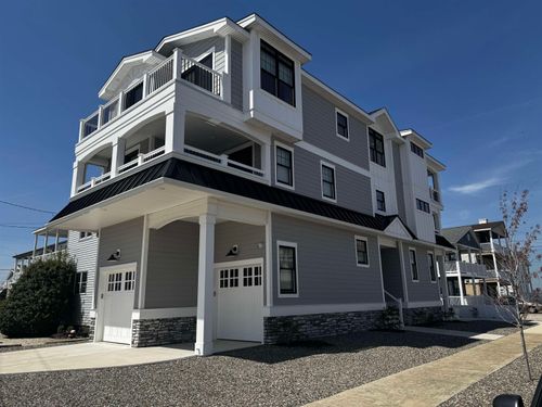 9004 Landis Ave, Sea Isle City, NJ, 08243-1046 | Card Image
