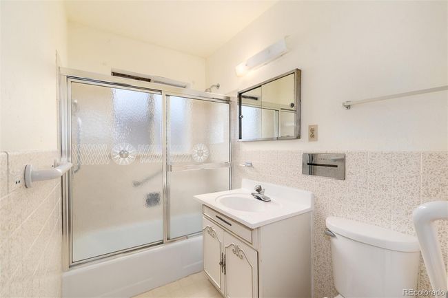5582 E Colorado Ave, House other with 4 bedrooms, 3 bathrooms and 2 parking in Denver CO | Image 19
