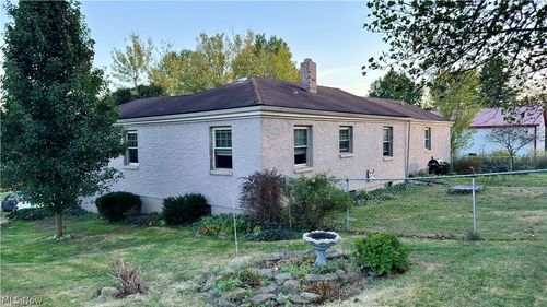 65141 Three Hills Dr, Bellaire, OH, 43906-9737 | Card Image