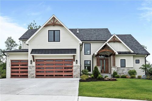 17029 Lucille St, Overland Park, KS, 66221-7911 | Card Image