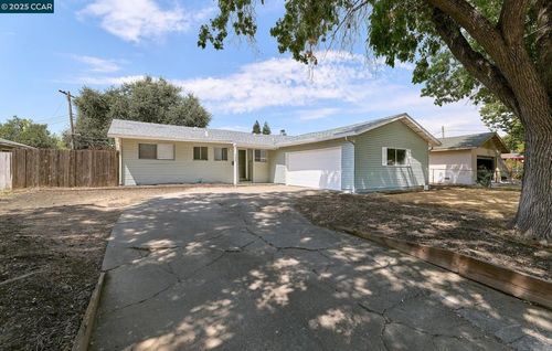 7524 Schreiner St, Sacramento, CA, 95822-5157 | Card Image