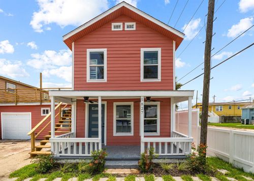 5827 Avenue R, Galveston, TX, 77551-5406 | Card Image