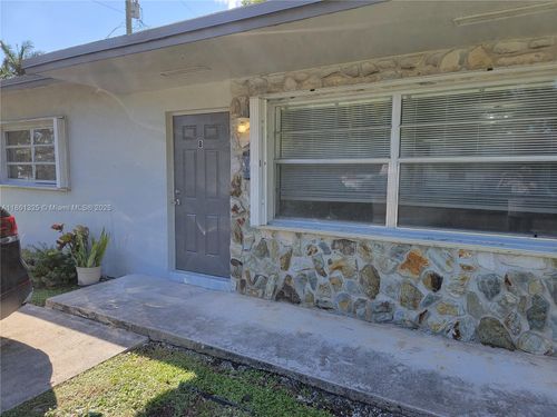 b-201 Sw 9th St, Hallandale Beach, FL, 33009-7027 | Card Image