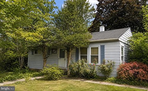 105 Wood Ln, READING, PA, 19606-2446 | Card Image