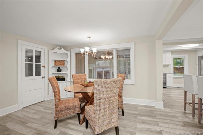 Eating Area off Kitchen | Image 10