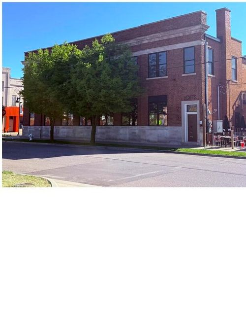 3-106 E Main St, Fennville, MI, 49408-8428 | Card Image