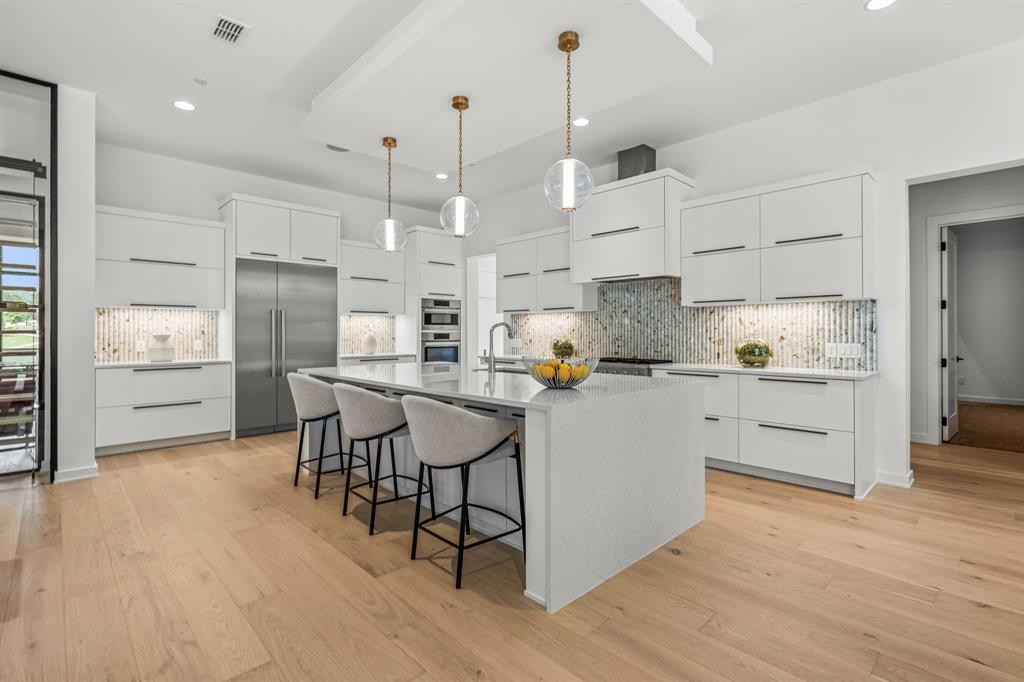 Stacy Dr, Southlake, TX 76092