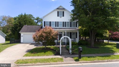 8411 Eldorado Dr, MARSHALL, VA, 20115-3260 | Card Image