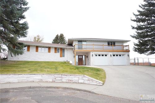 105 Lyndale Ave, Glendive, MT, 59330-2824 | Card Image