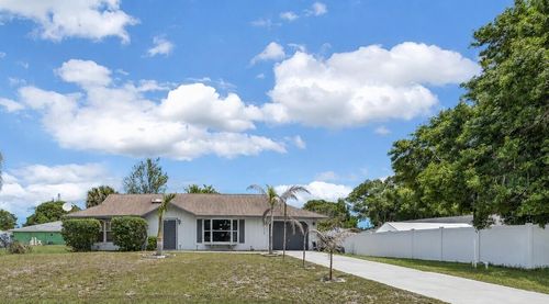 6504 Student Way, Fort Pierce, FL, 34951-1208 | Card Image