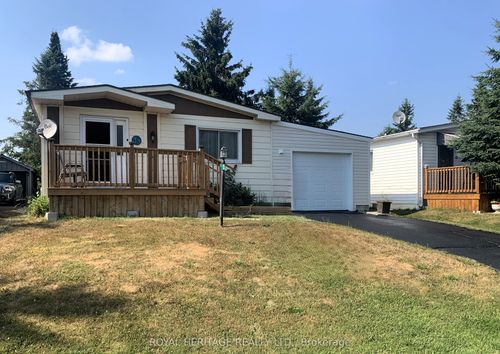 39 Circle Dr, Lindsay, ON, K9V0H7 | Card Image