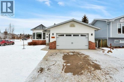 6006 70 Avenue, Rocky Mountain House, AB, T4T1M2 | Card Image