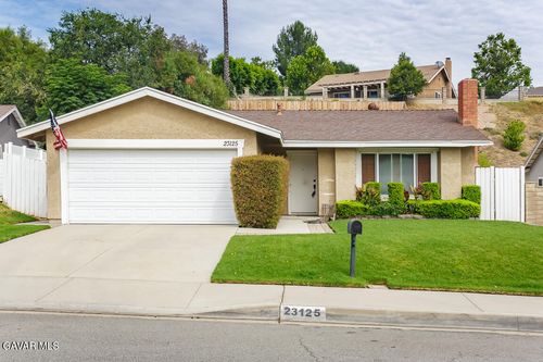 23125 Pamplico Dr, Valencia, CA, 91354-2030 | Card Image