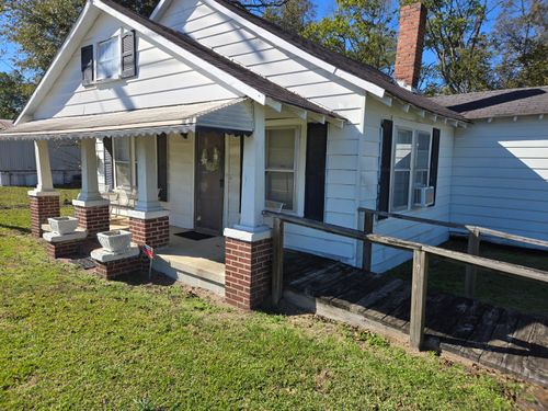 377 Sprinkle Ave, Orangeburg, SC, 29115-6953 | Card Image