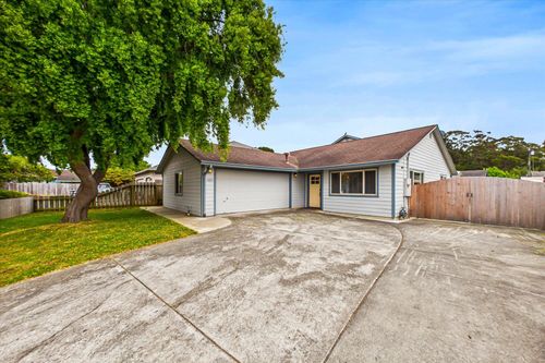 1091 Coach Way, Mckinleyville, CA, 95519-8927 | Card Image
