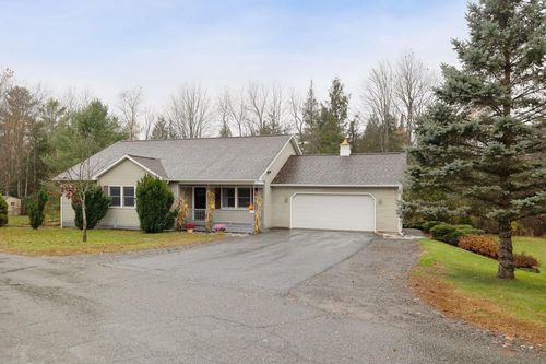 62 Woodsedge Rd, Morristown, VT, 05661-8014 | Card Image