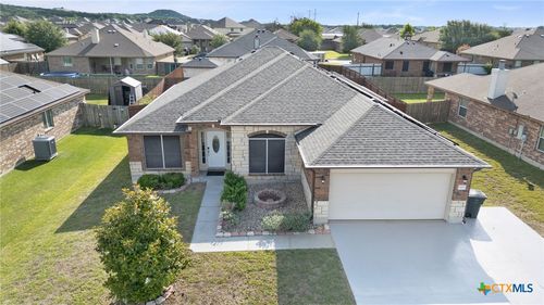 9400 Zayden Dr, Killeen, TX, 76542-6356 | Card Image