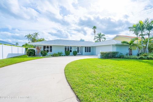 6 Country Club Rd, Cocoa Beach, FL, 32931-2002 | Card Image