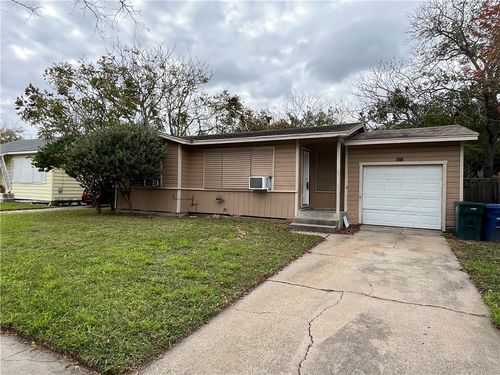 4213 Lowman St, Corpus Christi, TX, 78411-3136 | Card Image
