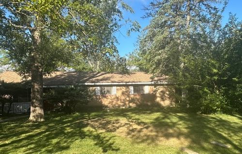 8801 Chadbourn Dr, Orland Park, IL, 60462-5645 | Card Image