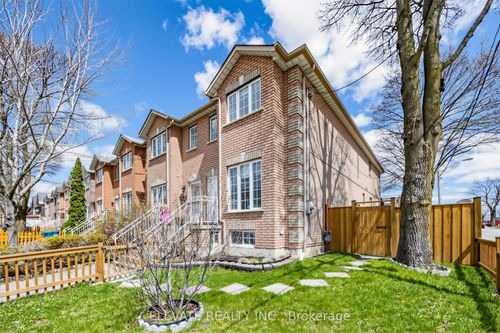 1 Mulock Ave, Toronto, ON, M6N3C3 | Card Image