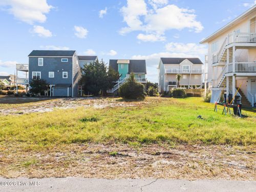 2103 Shoreline Dr, Topsail Beach, NC, 28445-6909 | Card Image