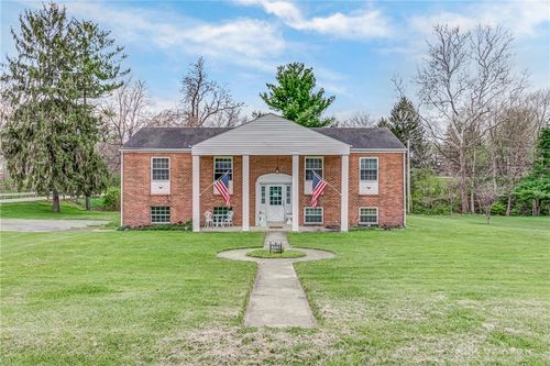 1119 Lee Ann Dr, Xenia, OH, 45385-7228 | Card Image