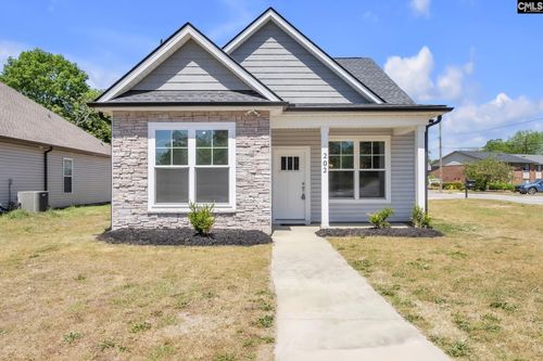 202 Breazeale St, Belton, SC, 29627-1730 | Card Image