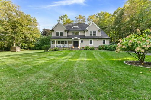 42 Batten Rd, Croton-On-Hudson, NY, 10520-3422 | Card Image