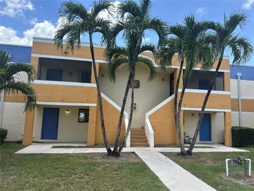 apt-102-185 Lakeview Dr, Weston, FL, 33326-2552 | Card Image