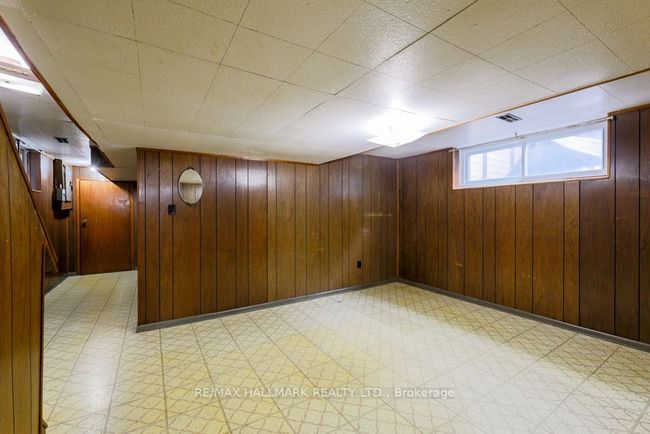 40 Claremore Ave, House other with 3 bedrooms, 2 bathrooms and 3 parking in Scarborough ON | Image 13