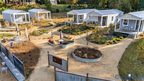 73 Seafood Ln, Irvington, VA, 22480-2222 | Card Image