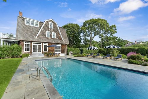 109 Quogue St, Quogue, NY, 11959-4269 | Card Image