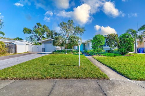 3201 61st Street N, SAINT PETERSBURG, FL, 33710 | Card Image