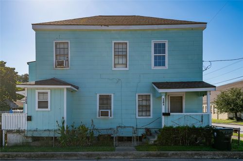 1501 / 1503 J H Clouser St, Galveston, TX, 77550-6835 | Card Image