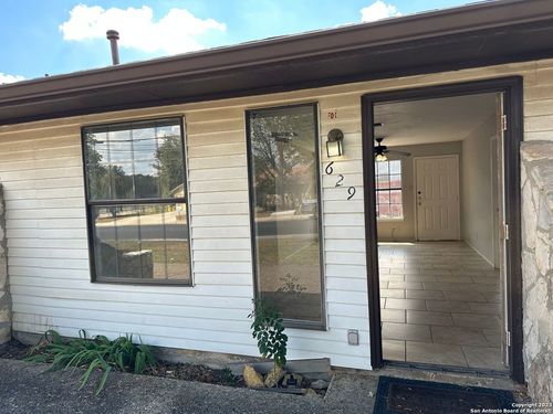 629-629 Oak Park Dr, Boerne, TX, 78006-2928 | Card Image