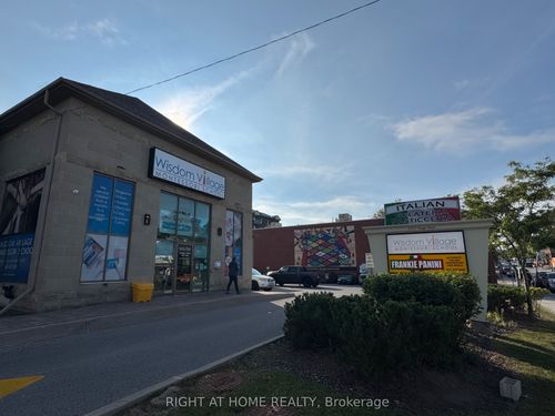 15117 Yonge St, Aurora, ON, L4G1M3 | Card Image
