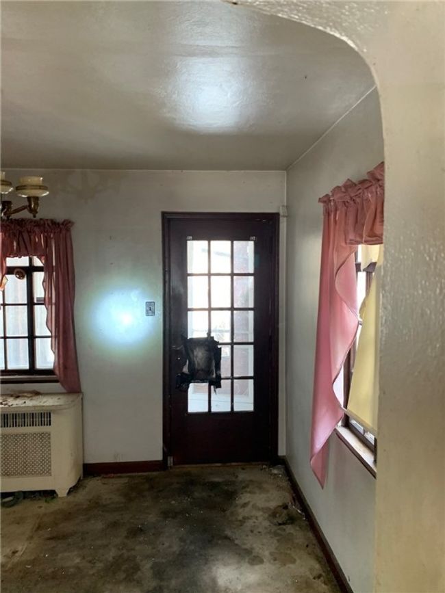 1823 Wright St, House other with 2 bedrooms, 1 bathrooms and 5 parking in Wilkinsburg PA | Image 7