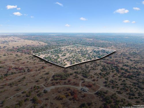 1106 Perry Ranch Rd, Fredericksburg, TX, 78624 | Card Image